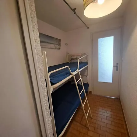 Climatise Avec Terrasse Et Parking, A 300m De La - Fr-1-326-867 *